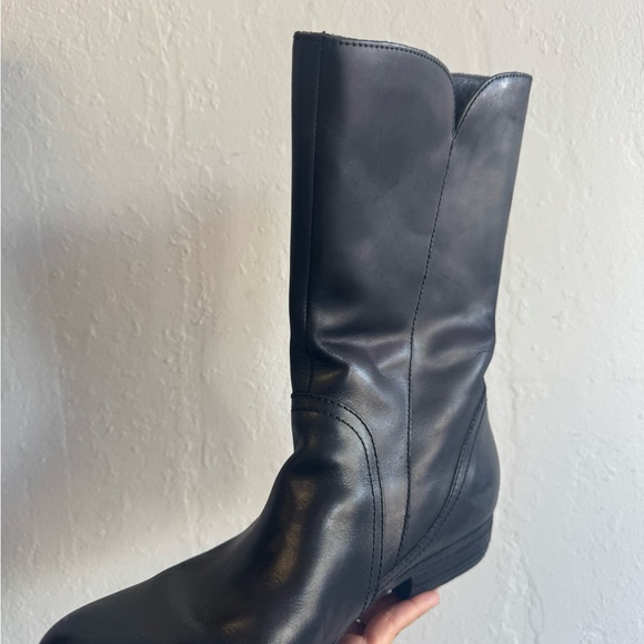 Born Black Leather Boots with Zipper - Picture 6 of 7